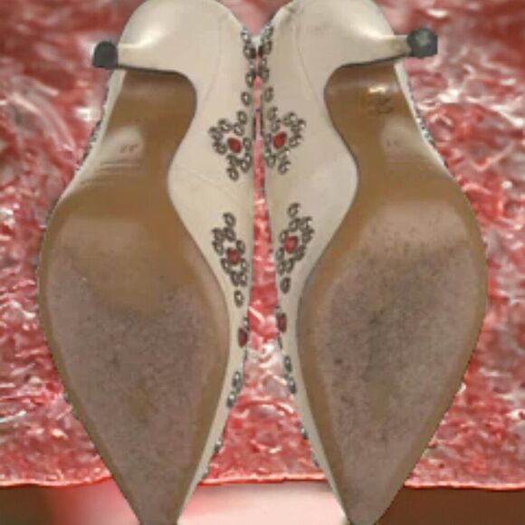 Isabel Marat Studded Leather Pumps - Picture 4 of 4